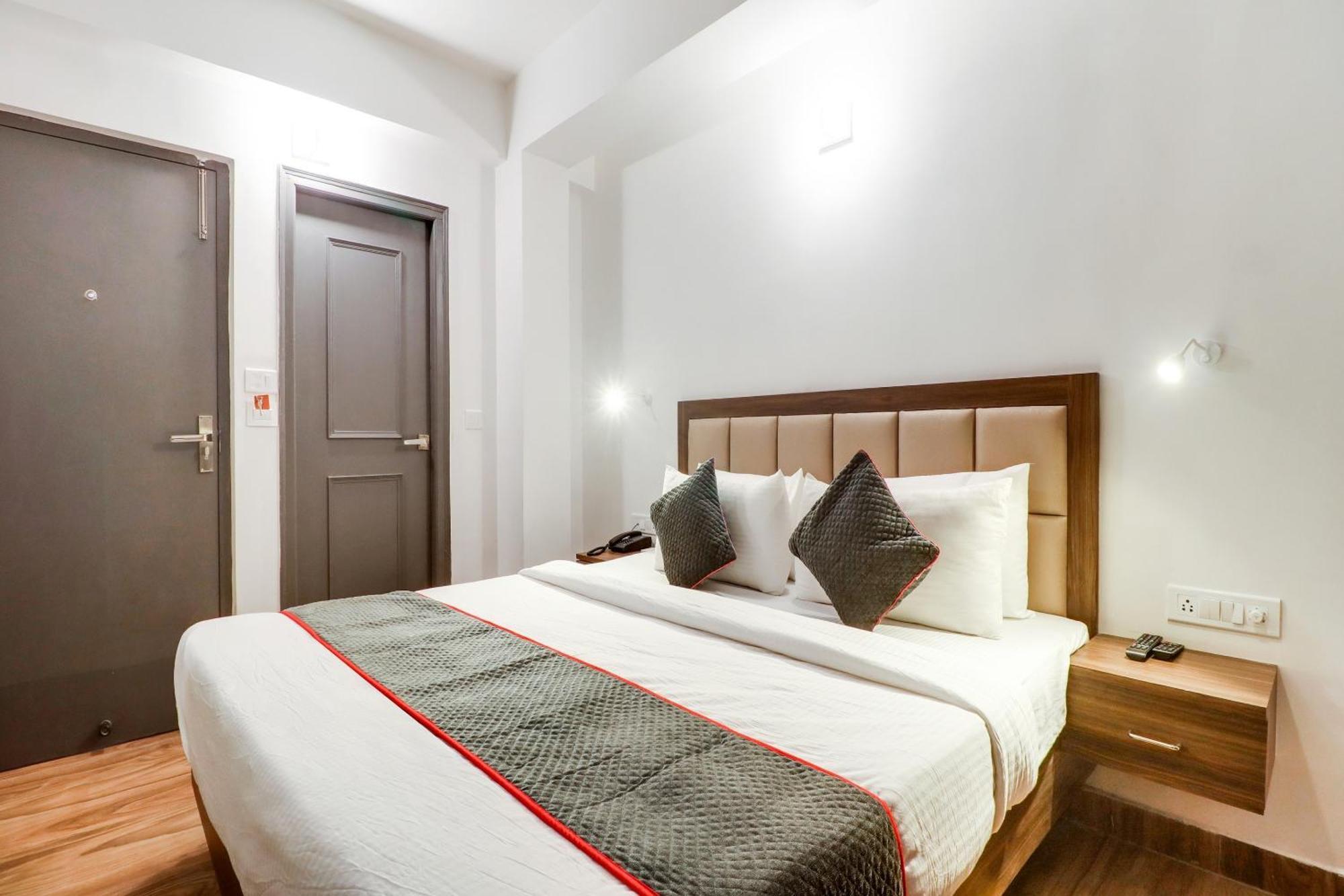 פאטנה Townhouse Townhouse Clark Inn מראה חיצוני תמונה