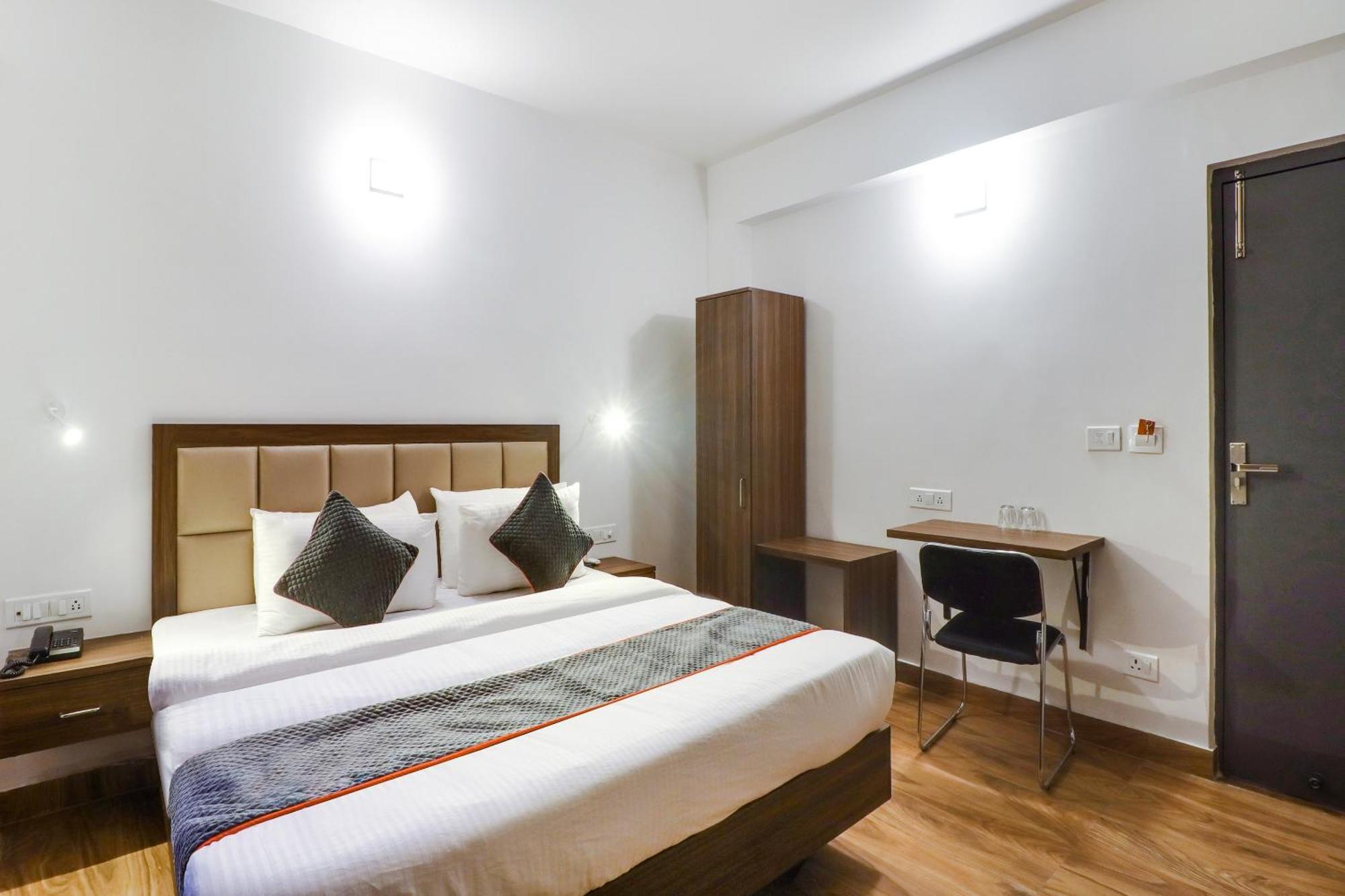 פאטנה Townhouse Townhouse Clark Inn מראה חיצוני תמונה