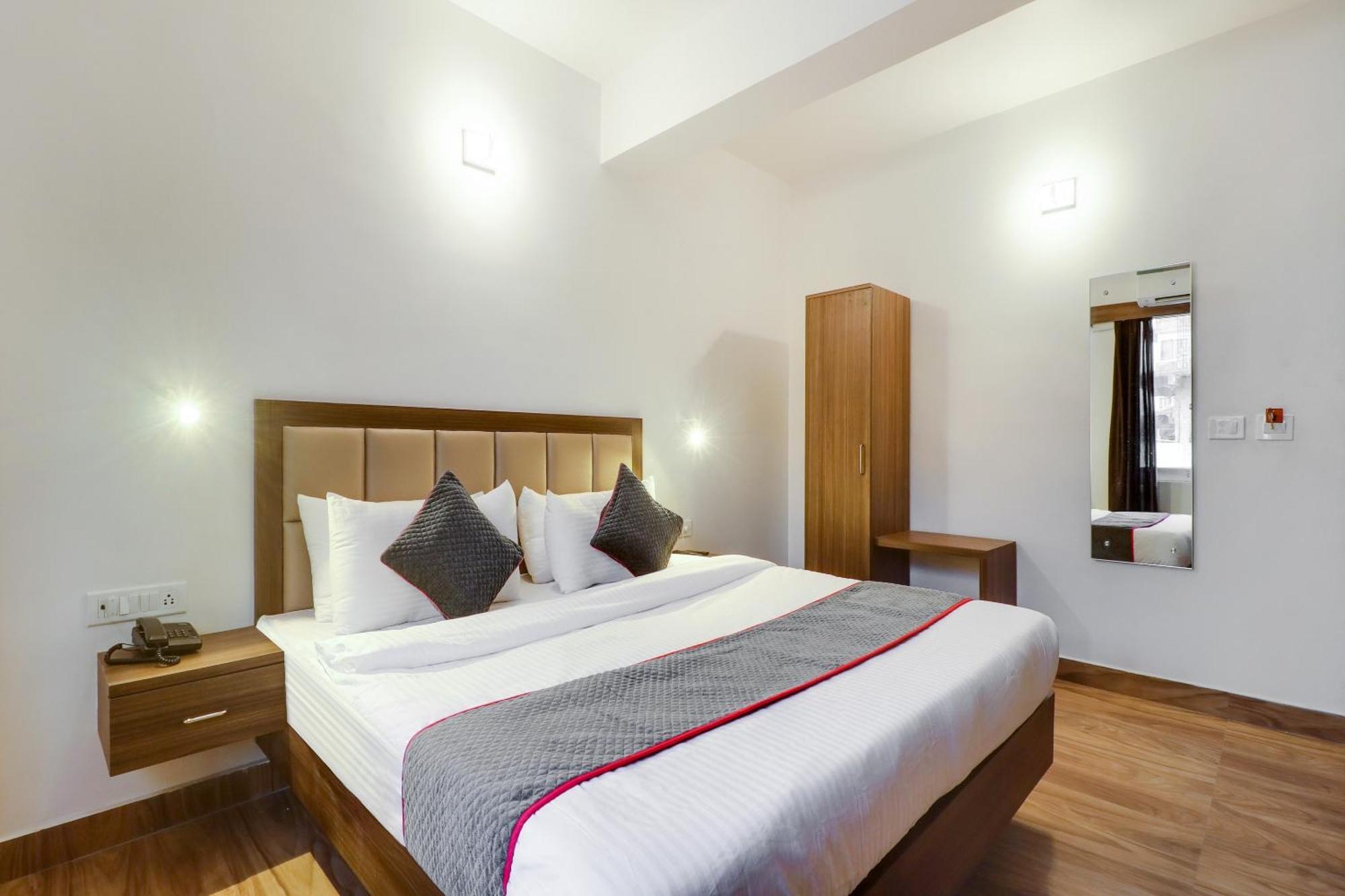 פאטנה Townhouse Townhouse Clark Inn מראה חיצוני תמונה
